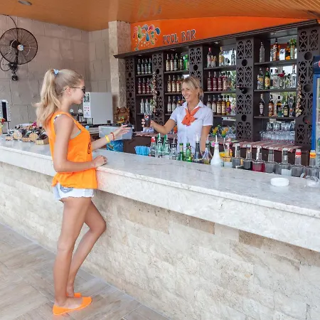 Club Belpinar-beldibi-kemer Hotel Beldibi Bahcecik