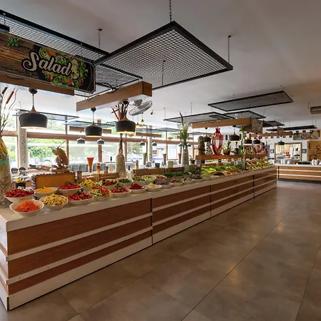 Hotel Club Belpinar-beldibi-kemer 4*